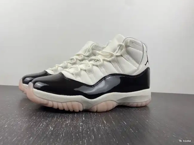 TBK 11 AR0715-101 Jordan Air Neapolitan WMNS 0528